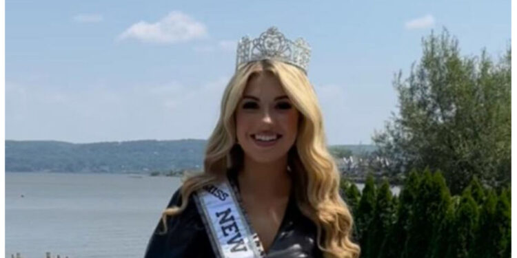 Miss Teen USA Runner Up Rejects Down Crown In Latest Blow For Scandal Plagued Pageant After