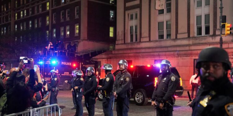 Columbia Protesters Arrested After Police Enter Campus