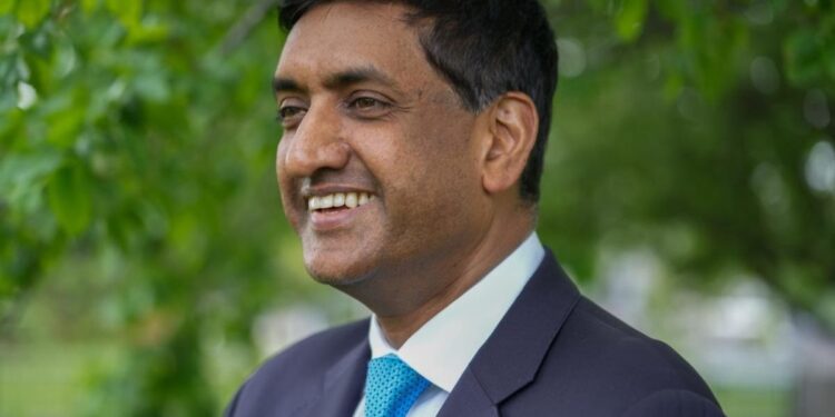 First Democrat politician announces support for keeping Mike Johnson in his position after successful aid push