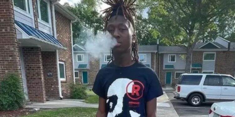 17 Year Old Rapper Shoots Himself Dead While Showing Off Gun In Sickening Video Livestream