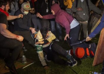 300 Arrested in New York as UCLA and Columbia Protests Intensify