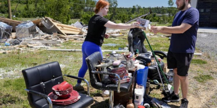 A tornado strikes the same location in Kentucky, leaving a family homeless for the second time