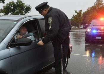 Can Missouri Police Search Your Phone During a Traffic Stop? Here’s What the Law Says