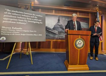 Democratic Senators Investigate Oil Execs About Trump’s $1 Billion Campaign Request