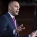 Hakeem Jeffries Demands Alito Recuse Himself From Jan. 6 Cases