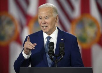 Joe Biden To Meet With Families Of Fallen Police Officers In Charlotte