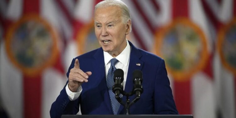 Joe Biden To Meet With Families Of Fallen Police Officers In Charlotte
