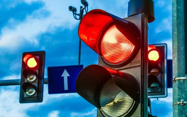 Maine Traffic Rule 2024 Update: Understanding the Right Turn on Red Rule