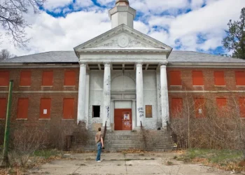 Massachusetts Has An Abandoned Town That Most People Don’t Know About