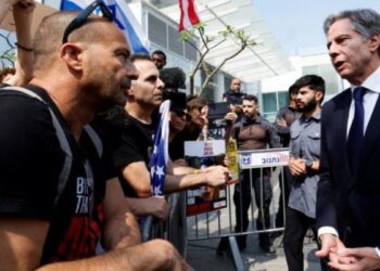 Netanyahu informs Blinken he will not cease hostilities against Hamas in Gaza in exchange for hostages