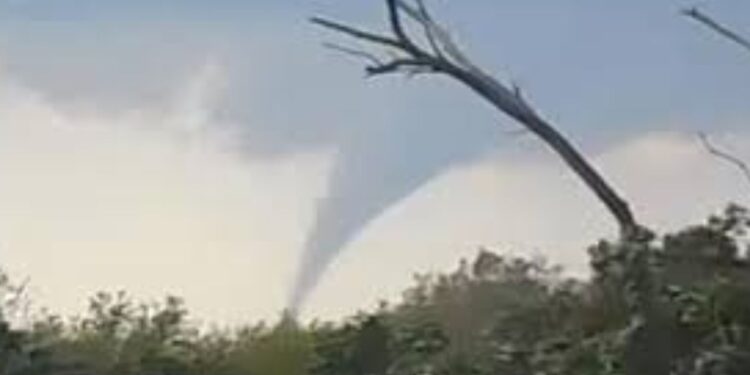 Officials Report One Fatality And Nearly Twenty Homes Destroyed In Kansas Tornado