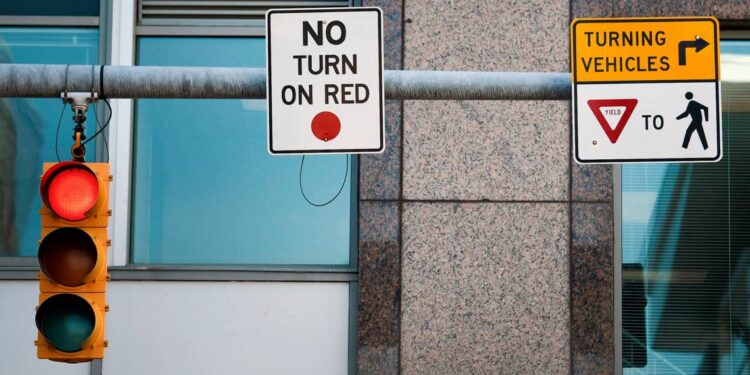 Ohio Traffic Rule 2024 Update: Understanding the Right Turn on Red Rule