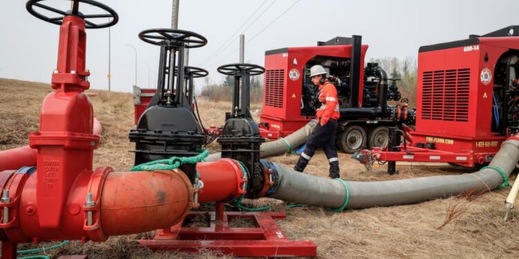 Rain And Cooler Temperatures Help Prevent Wildfire Near Canada’s Oil Sands From Growing