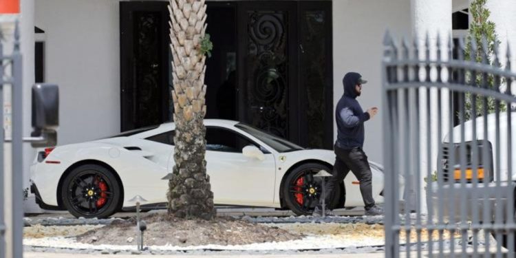 Rapper Sean Kingston arrested in California following SWAT raid at his Florida home; charged with fraud