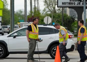 US job openings  fell to 8.5 million in March, the lowest level in more than three years