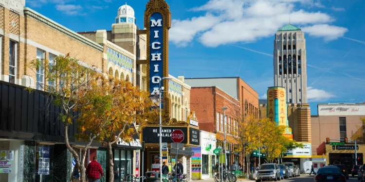 5 Michigan Towns People Are Fleeing As Soon As Possible—You Won’t Believe