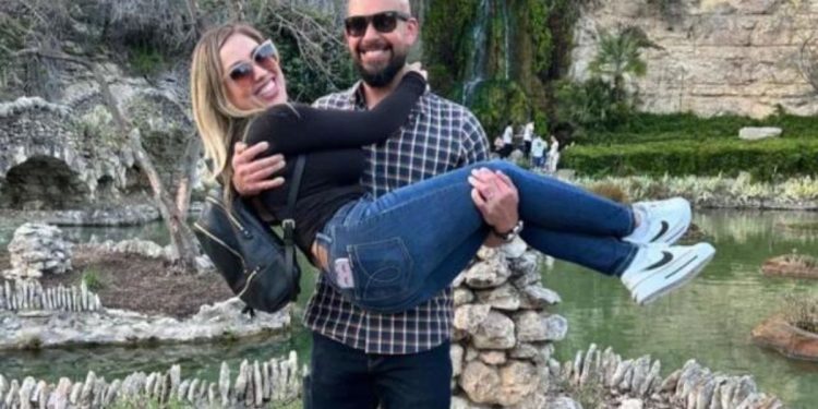 A U.S. tourist died and a woman was injured after being electrocuted in a hot tub