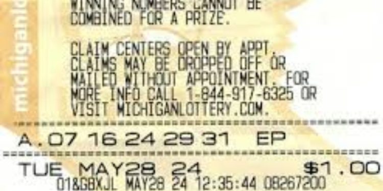 Michigan man wins $446,571 lottery prize with a swift decision