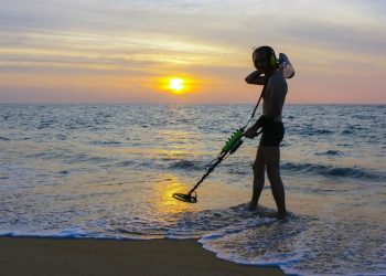 Is Metal Detecting Illegal on Massachusetts Beaches? – Know the Laws Before You Go!