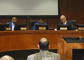 Newport News City Council Greenlights 89% Salary Increase for Mayor and Council Members: Mayor's Pay Set at $51,000, Council Members to Earn $47,000